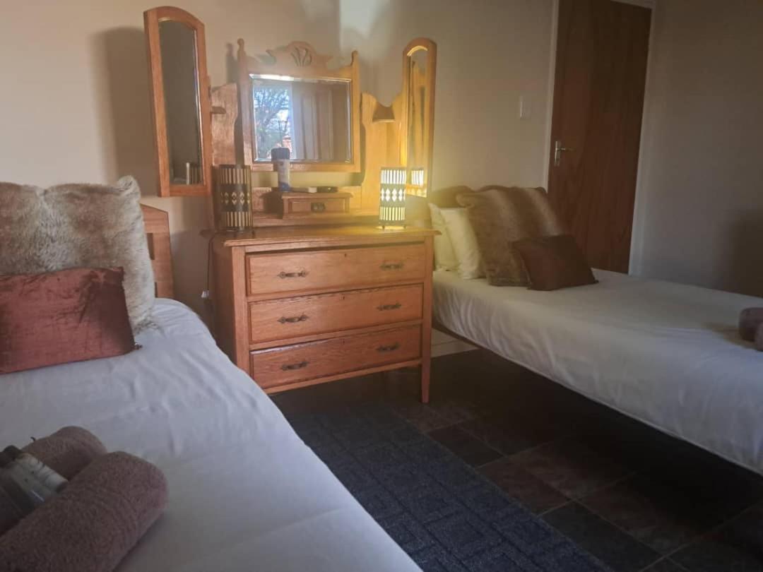 Koha Guesthouse Mariental Ngoại thất bức ảnh