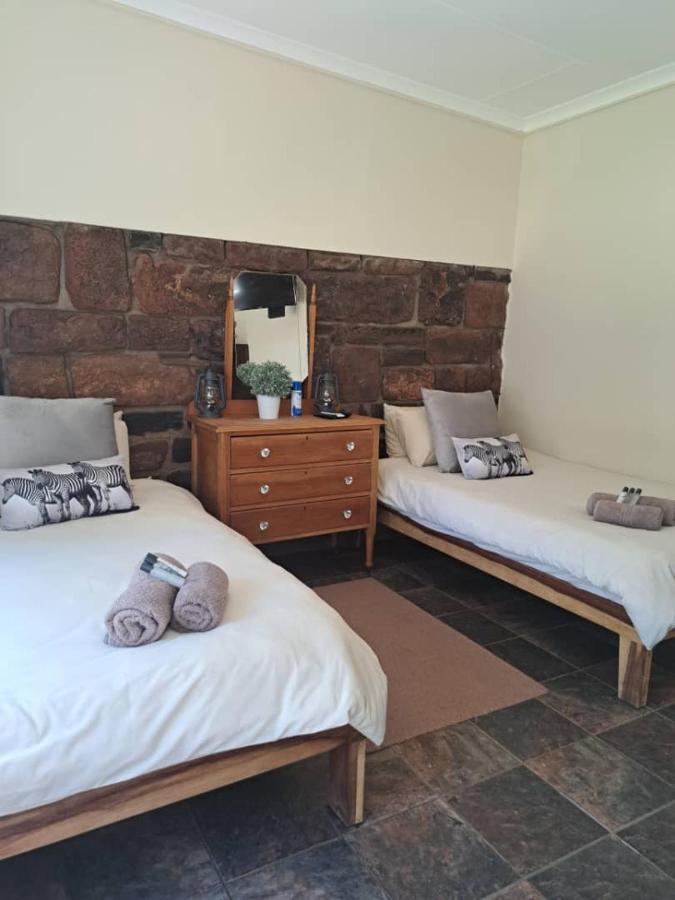 Koha Guesthouse Mariental Ngoại thất bức ảnh