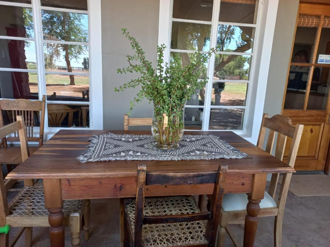 Koha Guesthouse Mariental Ngoại thất bức ảnh